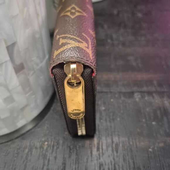 ā¤ļøAuthentic Louis Vuitton Monogram Zippy Wallet - Picture 7 of 8